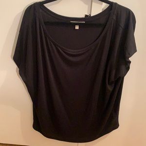 Express relaxed off the shoulder London tee